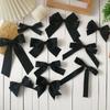 Handgefertigte Brosche mit schwarzer Schleife im koreanischen Stil - Cosplay & Schlafanzug-Accessoire