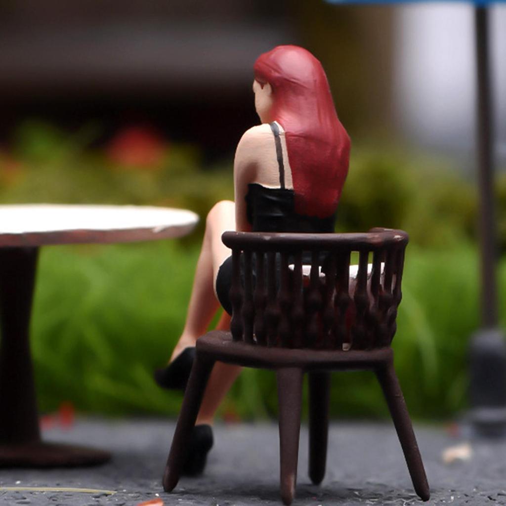 1/64 Miniature Girl Figures 1:64 Scale Diorama,Realistic Resin Collection Tiny People Model for