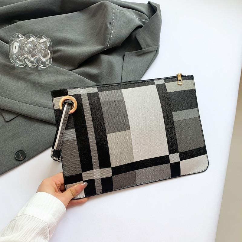 

Trendy Black Blue Red Stylish Chic Mini Square Bag For Summer Fashion Lovers чёрный