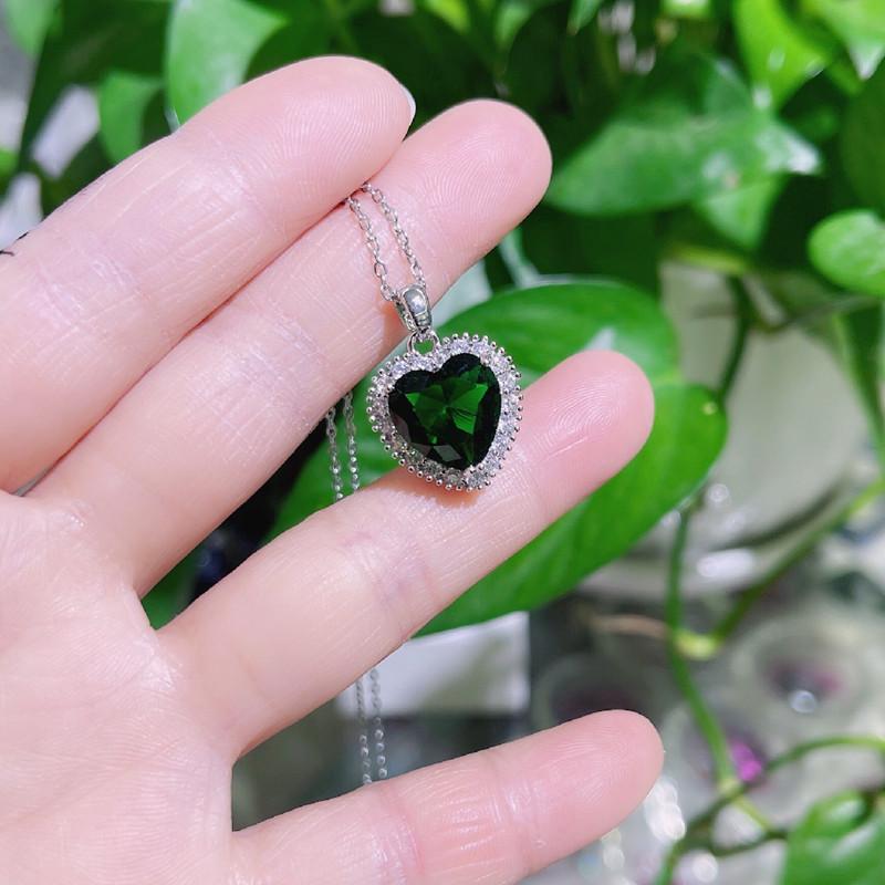 

Кулон-кольє у формі серця з міді та циркону Серце океану - Жіноча модна біжутерія