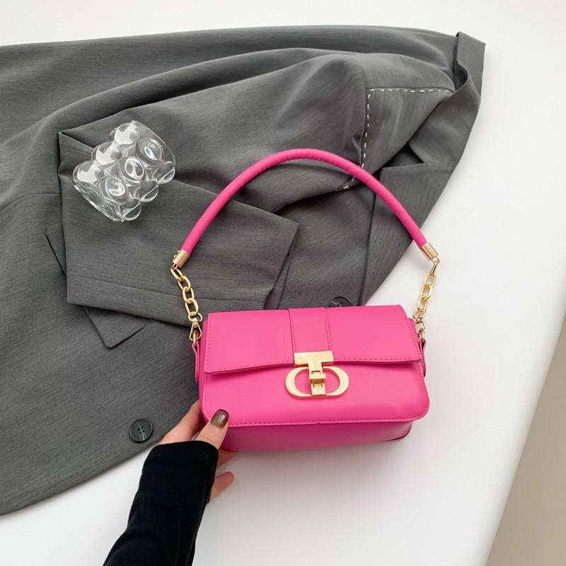 Trendy And Chic Medium Pu Leather Small Square Handbag With Single Shoulder Strap For Everyday Fashionable Use маджента