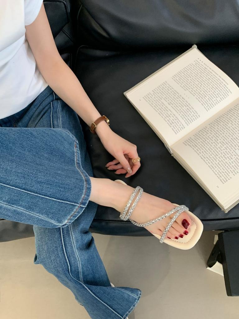 Temperament Slope Heel French Small Cool Slippers Fairy Shoes 2025 New Summer Fashion Outer Wear Rhinestone Strap Sandals
