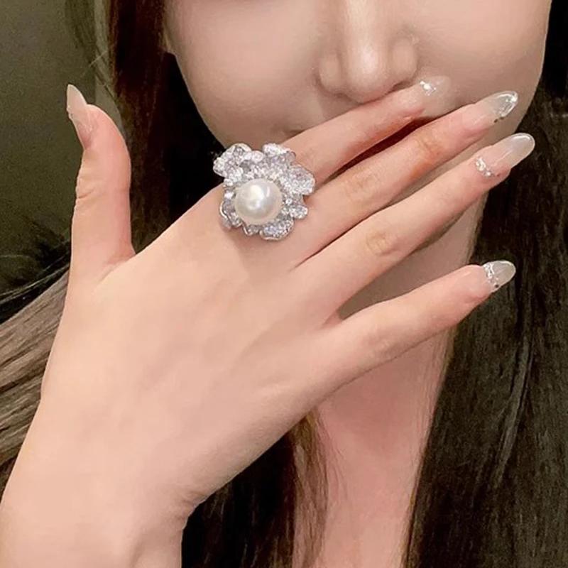Huitan Swanking Charming Imitation Pearl Flower Rings for Women Elegant Temperament Finger Accessories Versatile Wedding Zircon