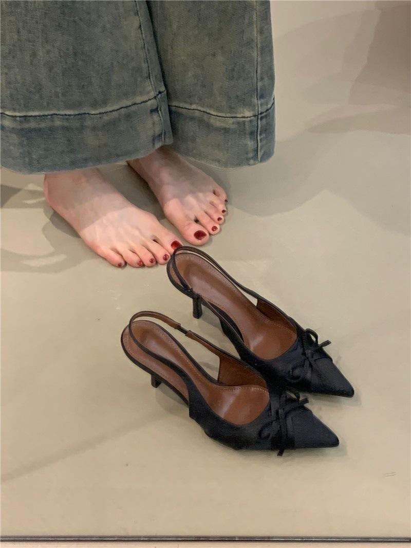 

Легкий вечерний бриз туфли на высоком каблуке женские 2025 новый темперамент элегантный бант острый носок тонкий каблук сандалии с закрытым носком 35 чёрный