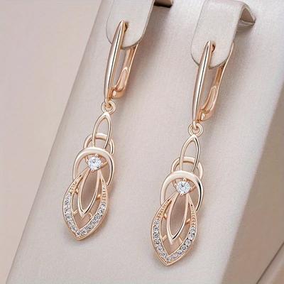 Exquisite Synthetic Zirconia Inlaid Hollowed-out Dangle Earrings Women's Elegant Golden Plated Banquet Pendant Earrings