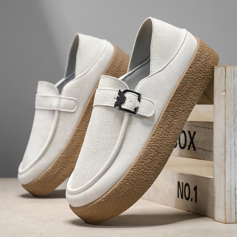 Autumn and winter new men s shoes high quality casual sports shoes thick baseplate shoes 39