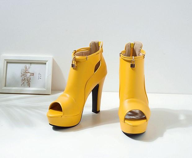 

Летние женские босоножки на высоком каблуке в британском стиле, женская обувь с полыми носами, водонепроницаемые женские ботильоны на высоком каблуке и платформе с застежкой «рыбий рот» 34 жёлтый