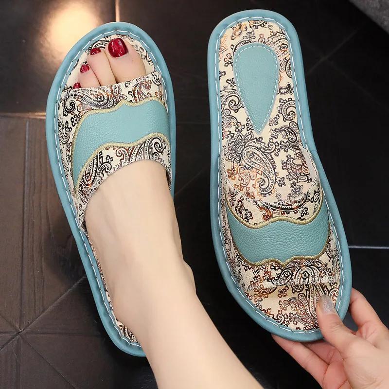 Printed Summer Slippers for Women Anti Slip Soft Sole for Men Indoor Home Couple's New Trendy Leisure Flat Bottom Slippers