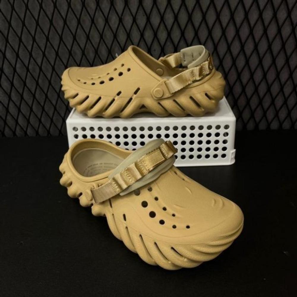

Crocs Hc02 Echo Clog Unisex 207937 209 Latte brown 209/230