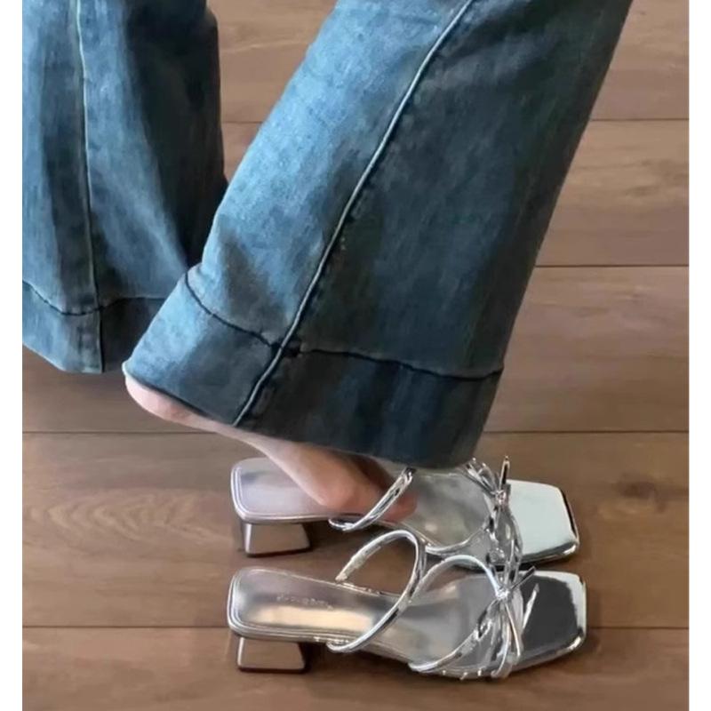 Fairy wind sandals outer wear female 2025 sweet and cold feeling bow thick heel sandals female silver sandals with skirt