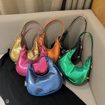 Kvinner Luksus Designer Håndvesker Lommebøker Pu Mote Vintage Krokodillemønster Halvmåne Crescent Hobo Skuldervesker