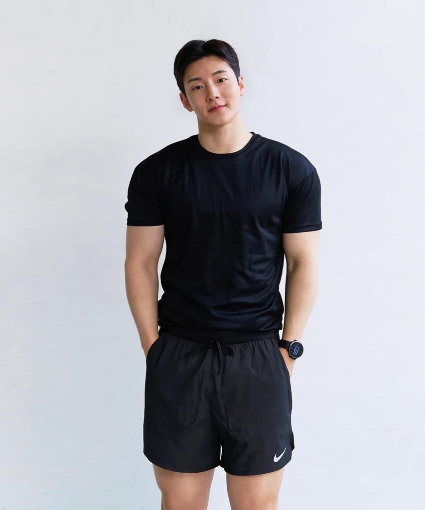HECKCOOLNAM Mesh Cooling Muscle Fit Short Sleeve Running T-Shirt That Makes Shoulders Look Wider