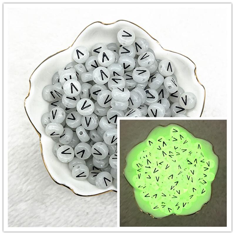 100 Stück 7x4mm A-Z Leuchtende Perlen Buchstabenperlen Acryl Abstandshalter Perlen Für Schmuckherstellung DIY Anhänger Armband