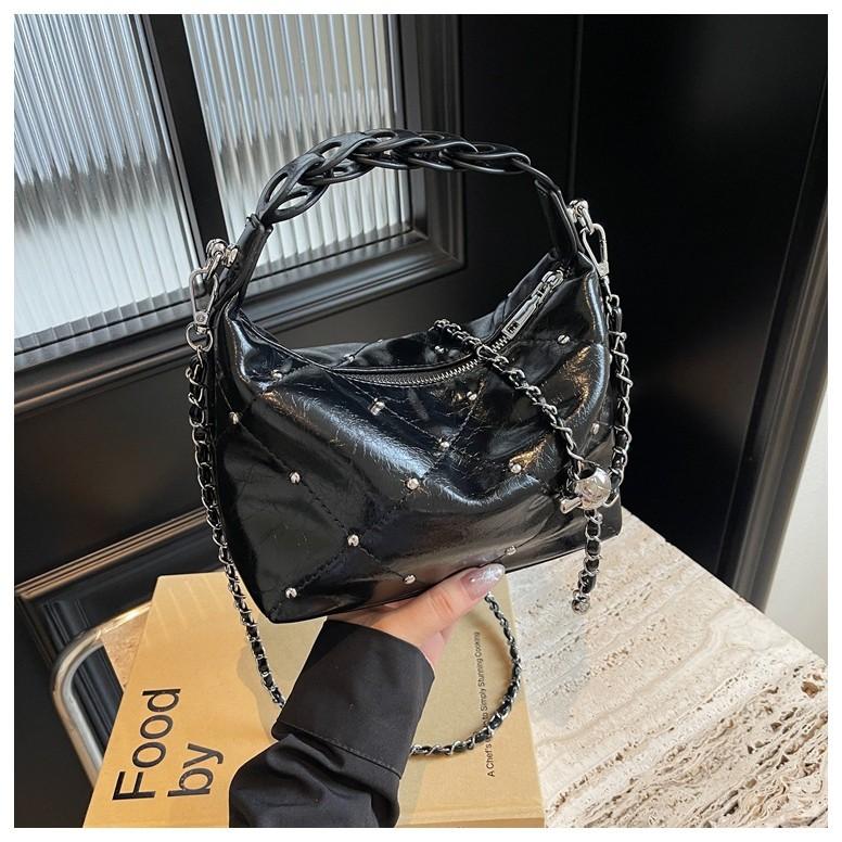 Ielgy Niche Design All-Match Chain Bag Fashion Simple Shoulder Armpit Bag