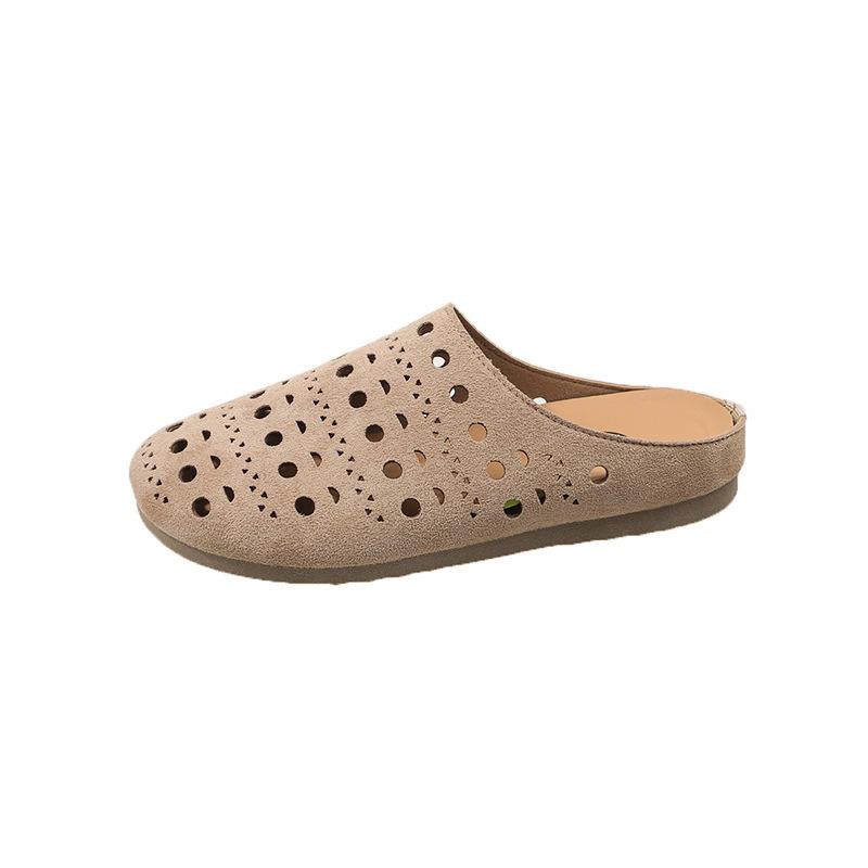 Retro popular thick-soled hollow bag head slippers women's summer wear 2025 new models with skirts, non-slip holes and half tows