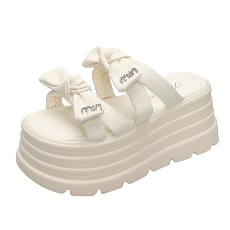 

Модные шлепанцы на высокой платформе для женщин с открытым носком, кожаные танкетки, массивные сандалии, новые летние шлепанцы на толстой подошве для женщин, пляжные шлепанцы 7 см 34 бежевый