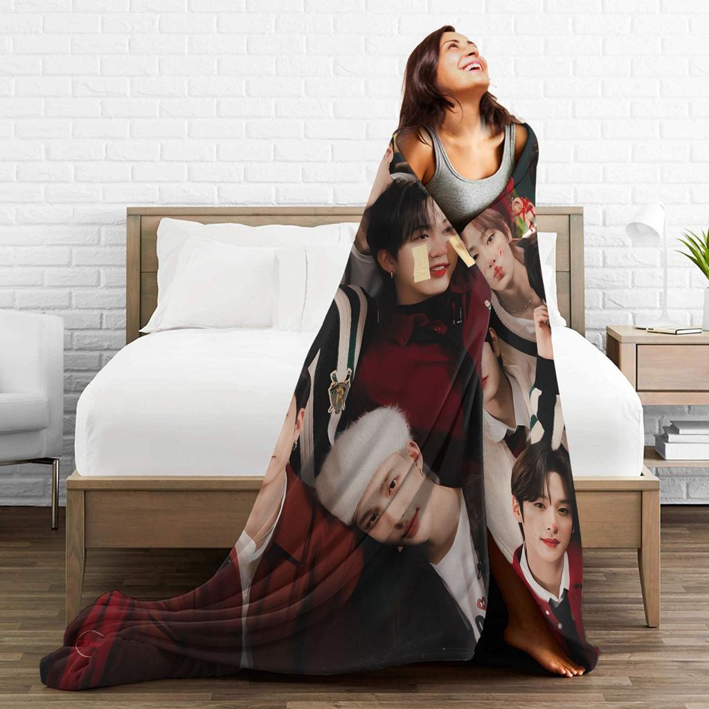 S-StrayKids Blanket Quality Super Soft K-pop Boys Group Throw Blanket Winter Children Living Room Pattern Bedspread