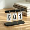 Hölzerner Ewiger Schreibtischkalender Tägliches Desktop Stehendes Flip-Kalender mit Tag-Monats-Anzeige für Büro Heimdekoration