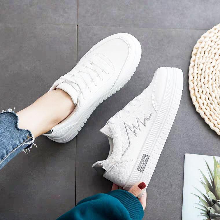 Fast Delivery of 22 Spring and Summer New Student Muffin Thick-soled Sneakers