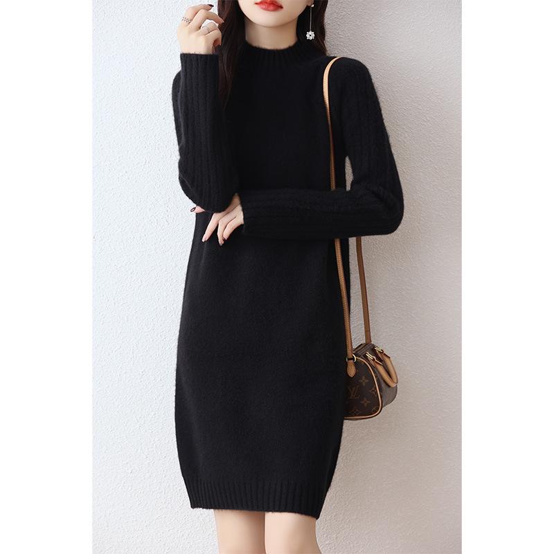 Damska sukienka dzianinowa w stylu koreańskim, dopasowana, 100% wełna - Półwysoki dekolt, pogrubiona na jesień/zimę