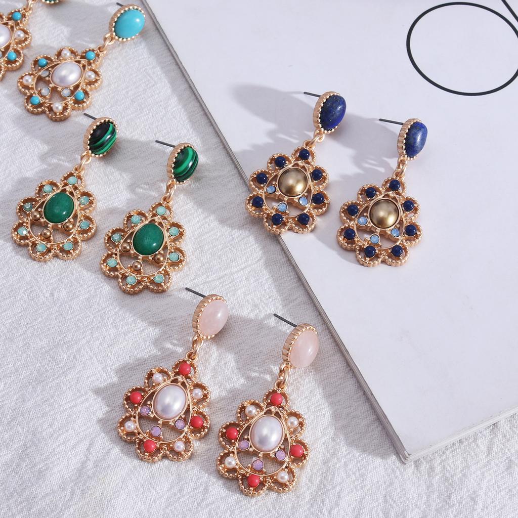Trend Design European and American Jewelry, Retro Court Style Personalized Trend Style Hollow Fashion Medieval Earrings Women