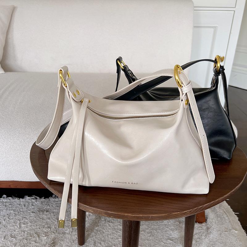 Commuter Tote Bag with Fashionable Texture, Simple Bag, Women's Niche Design, Soft Single Shoulder Crossbody Bag