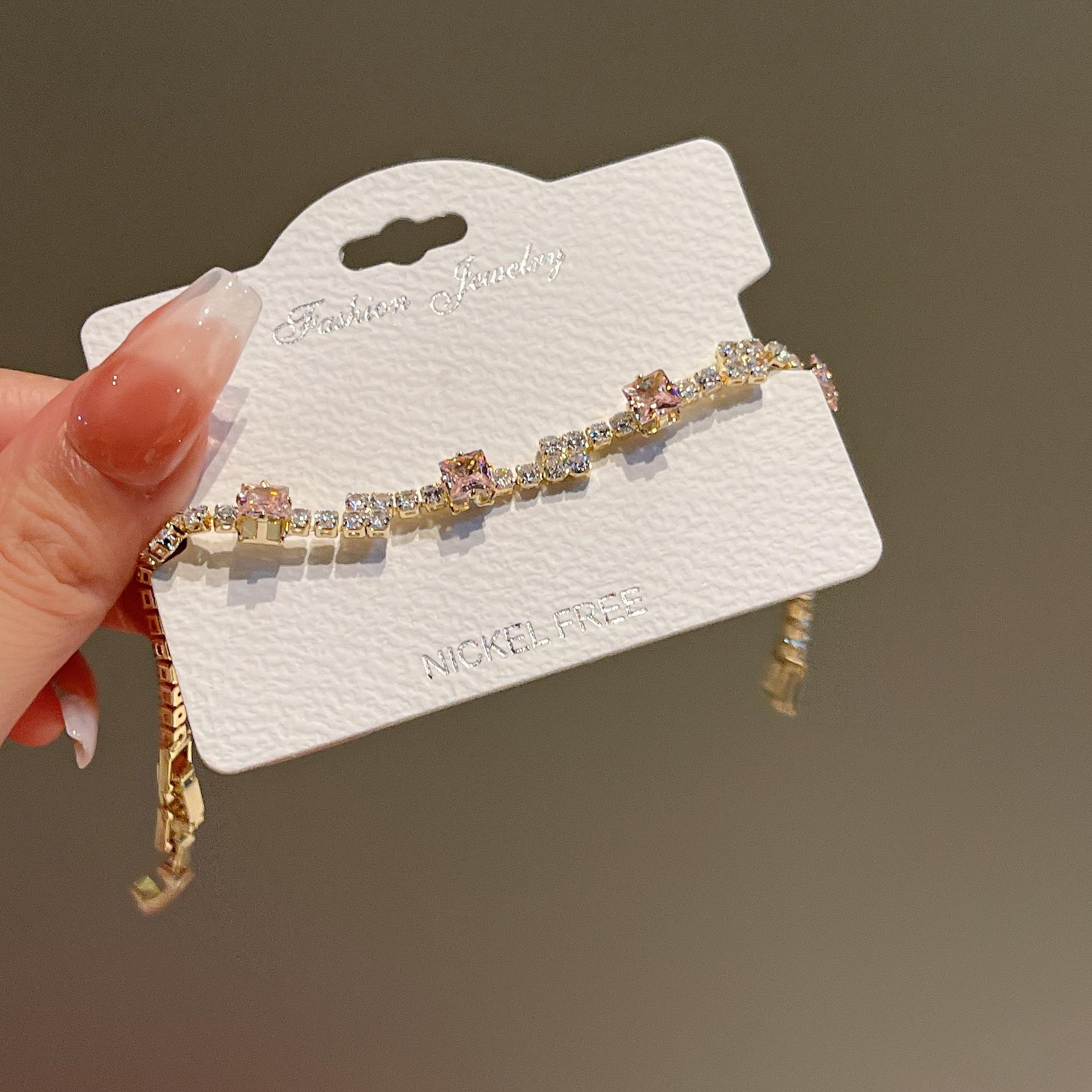 

Розовый браслет Dream Girl с квадратным цирконом, новинка лета 2023, браслет с цирконом, ремешок для переноски cuprozircon золотой