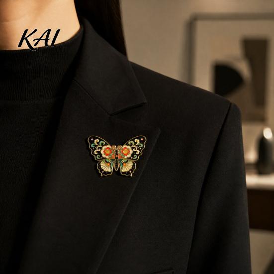 Decorative Metal Lapel Pin Chinese Style Paper Kite Brooch, Enamel Butterfly Goldfish Swallow Retro Badge, for Clothing Scarves and Bags Badge