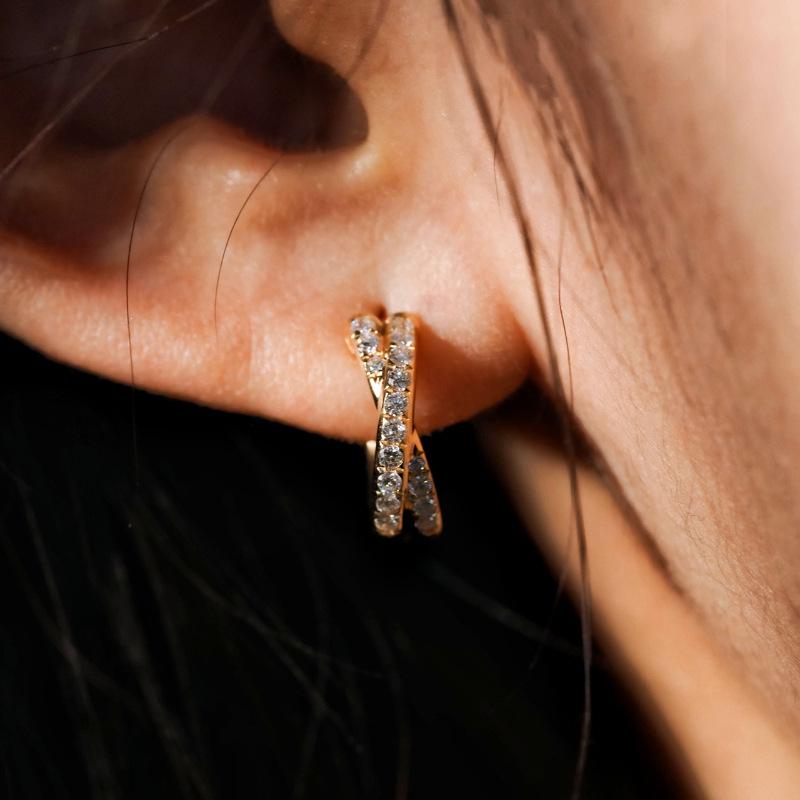 

Серьги-кольца с двойным рядом перекрученных крестов с бриллиантами из серебра S925 с позолотой 18 карат для женщин Platinum (Approx. 1.7g) Pair