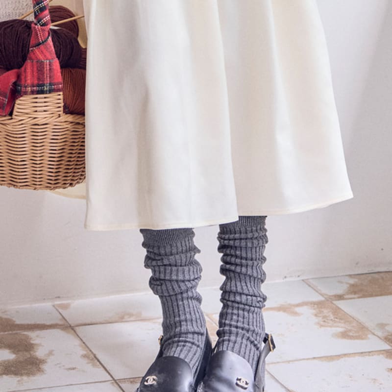 Your Name Here Yunemi Knee Socks (3COL) Y2A033