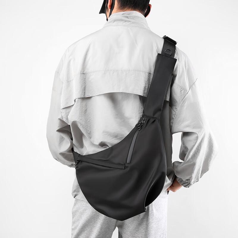 Vanaheimr Casual Messenger Bag