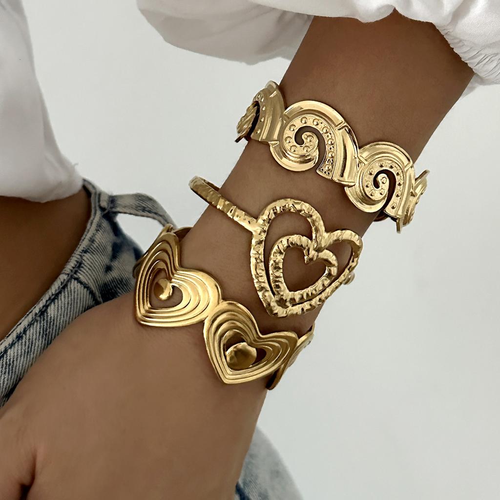 Vintage Stainless Steel Ocean Series Bangle for Women Gold Color Shell Starfish Conch Turtle Bracelet Boho Beach Party Jewelry