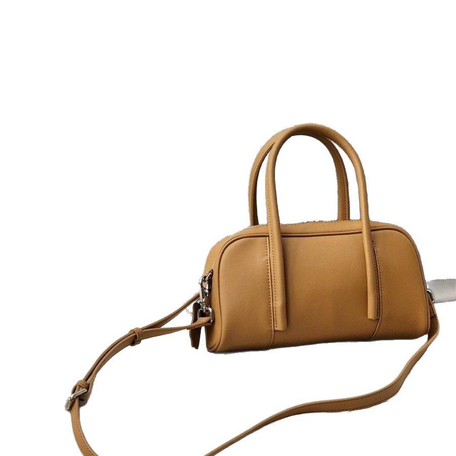 Genuine Leather Protective Case For Football With Texture 2025 New Style Minimalist Wave Pattern Women's Handbag Single Shoulder  Bag