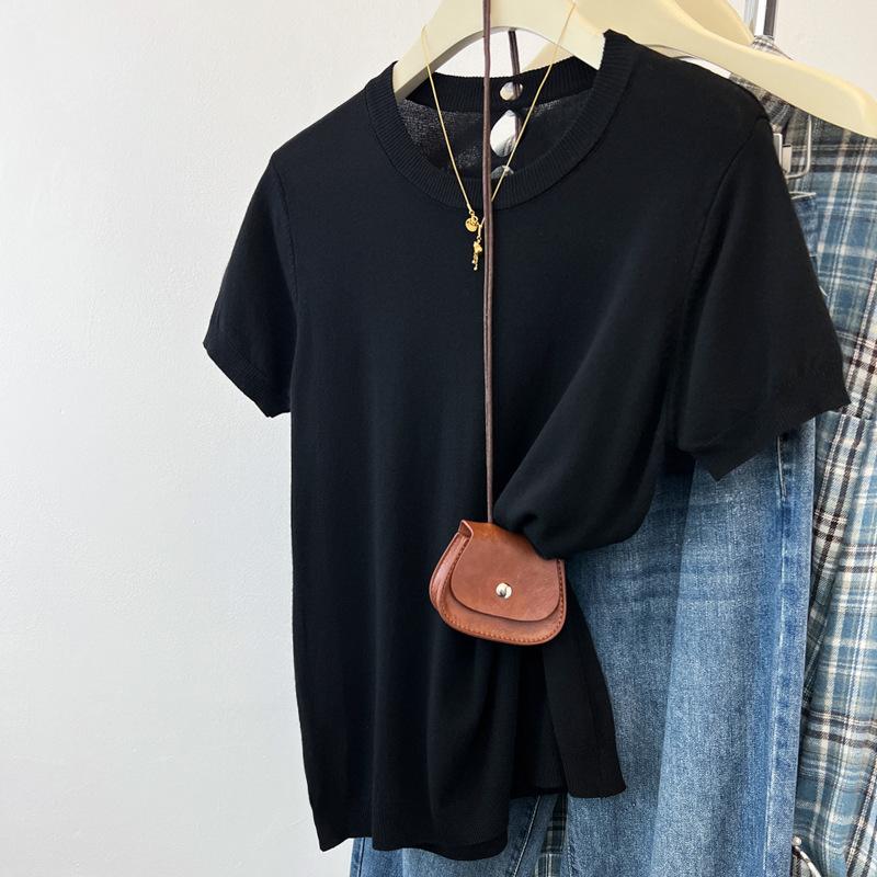 

Shoulder milk blue ice silk knitted short-sleeved T-shirt for women, summer new design thin hollow top One size fits all чорний