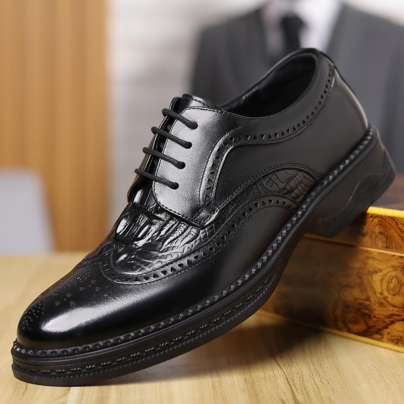 

Autumn new leather shoes men s high-end business casual shoes formal youth engraved brock trendy breathable men s shoes genuine leather 44
