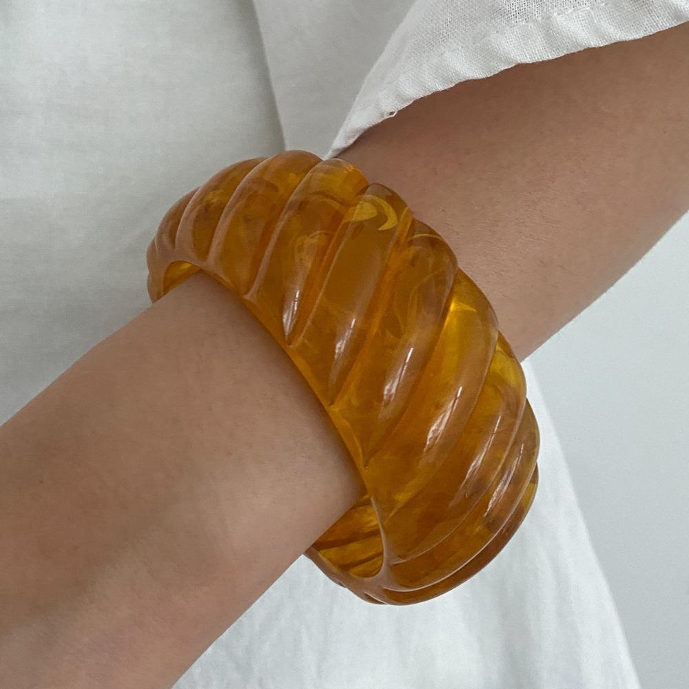 Gold Irregular Wide Bracelet Smudging Retro Hand Ring Exaggerated Acrylic Bangle  Friend Gift