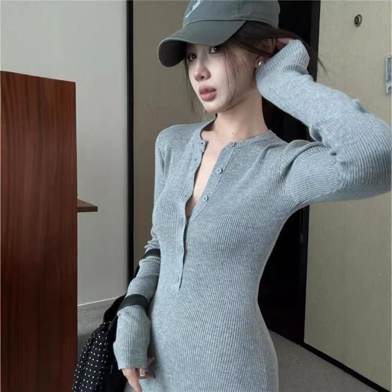 Street button knitted dress women's autumn new retro slim and thin long-sleeved hip-wrapped dress