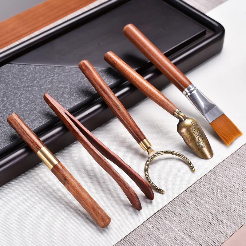 Ebony Wood Tea Ceremony Set: 5-Piece Brewing Kit with Tea Needle, Clip, Knife, Spoon, Cup Pin, and Brush.