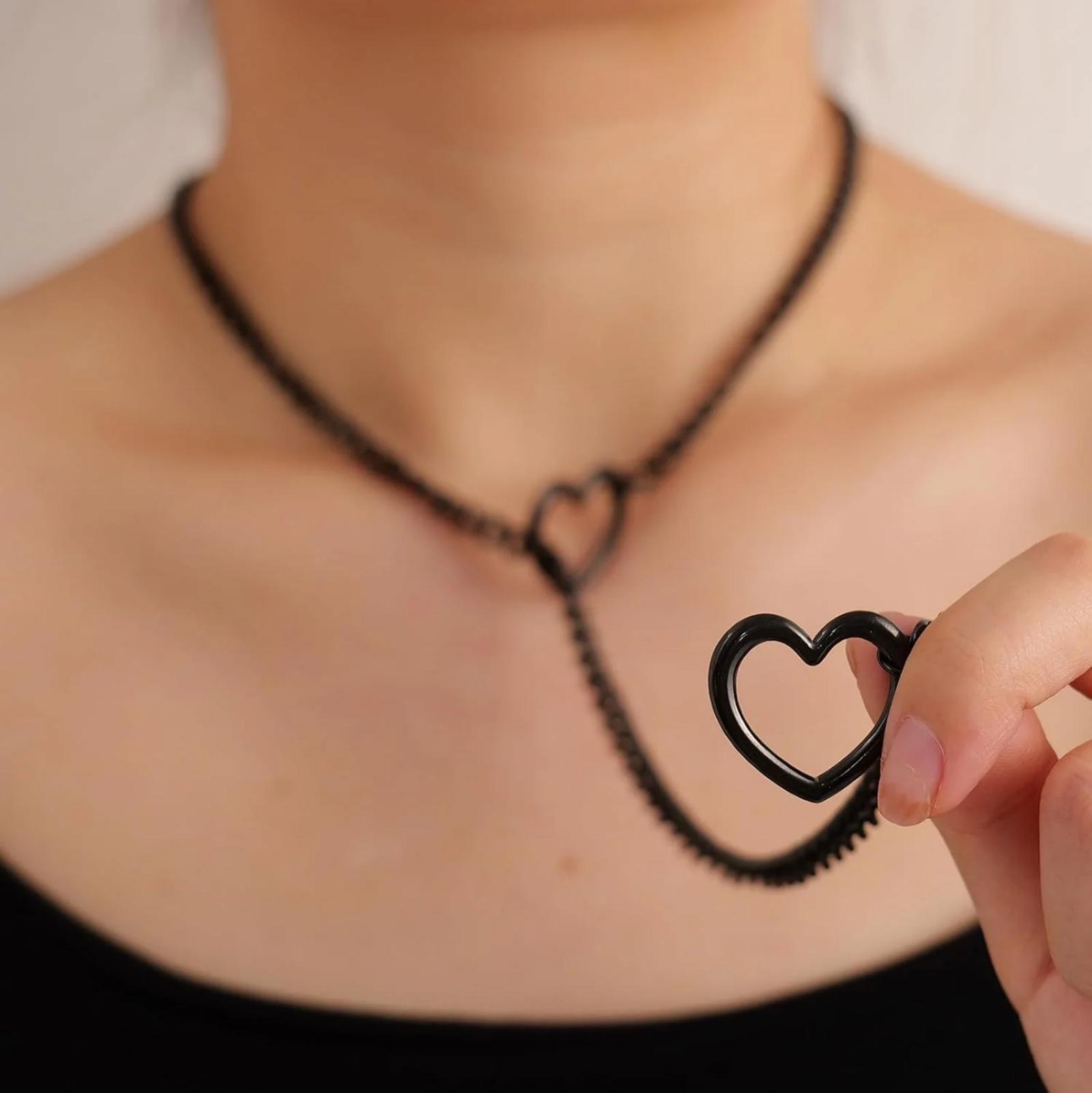 

Heart Chain Necklaces For Women,Stainless Steel O-Ring Adjustable Heart Y-Necklace,Punk Cuban Choker Necklace For Women One Size