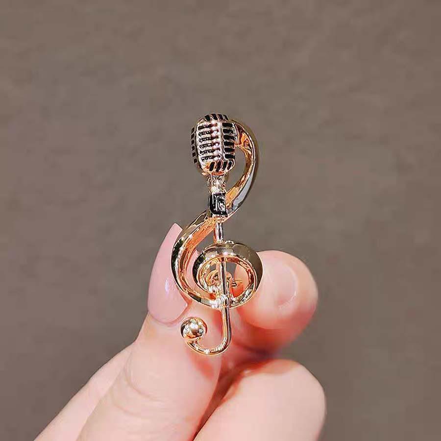 Elegant Pearl Brooch for Women's Suits - High-End Jewelry Pin