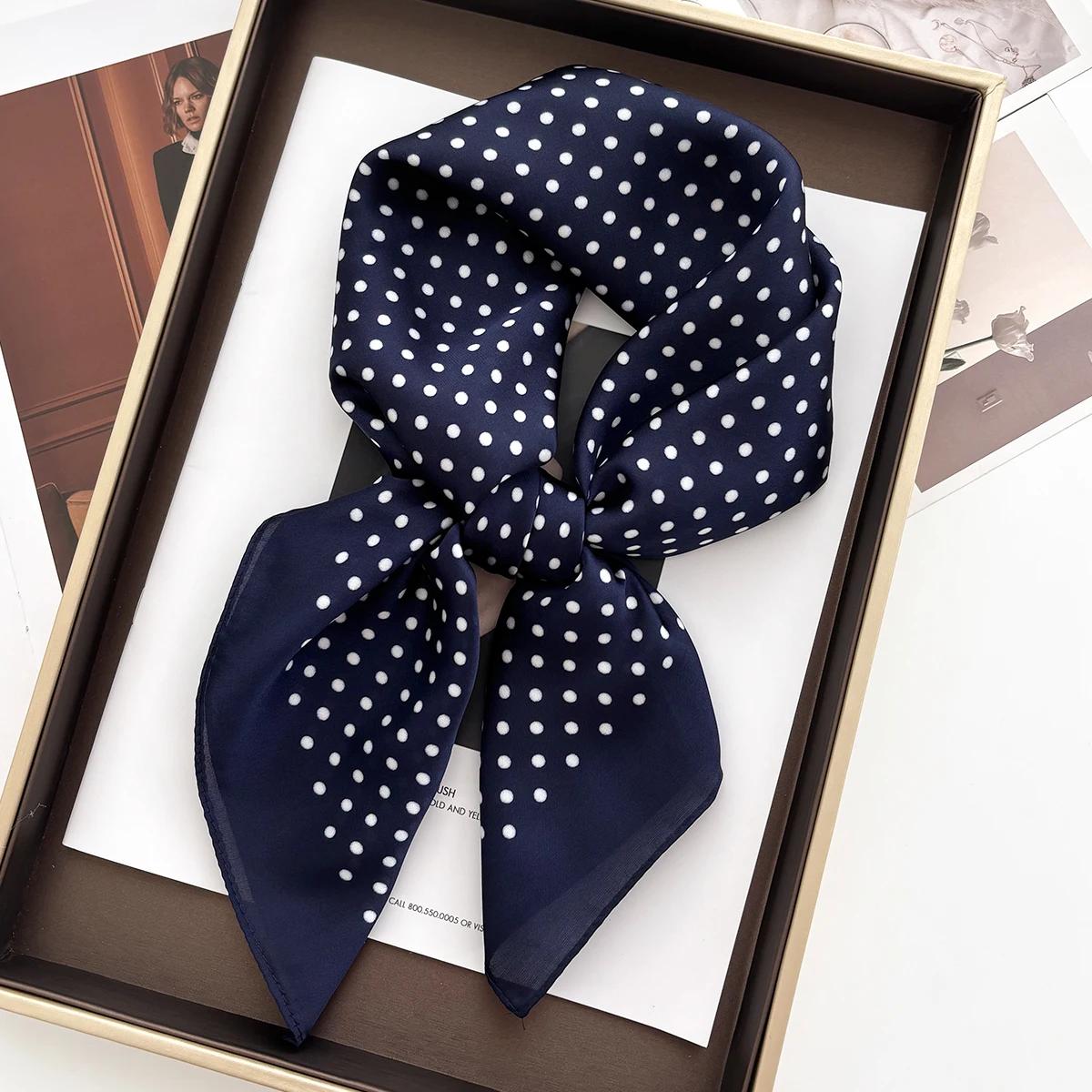 Dames Vierkante Sjaal Zacht Satijn Bloemenprint Wikkel Foulard Neckerchief Bandana's Haar Smalle Das Hijab Sjaals 70x70CM