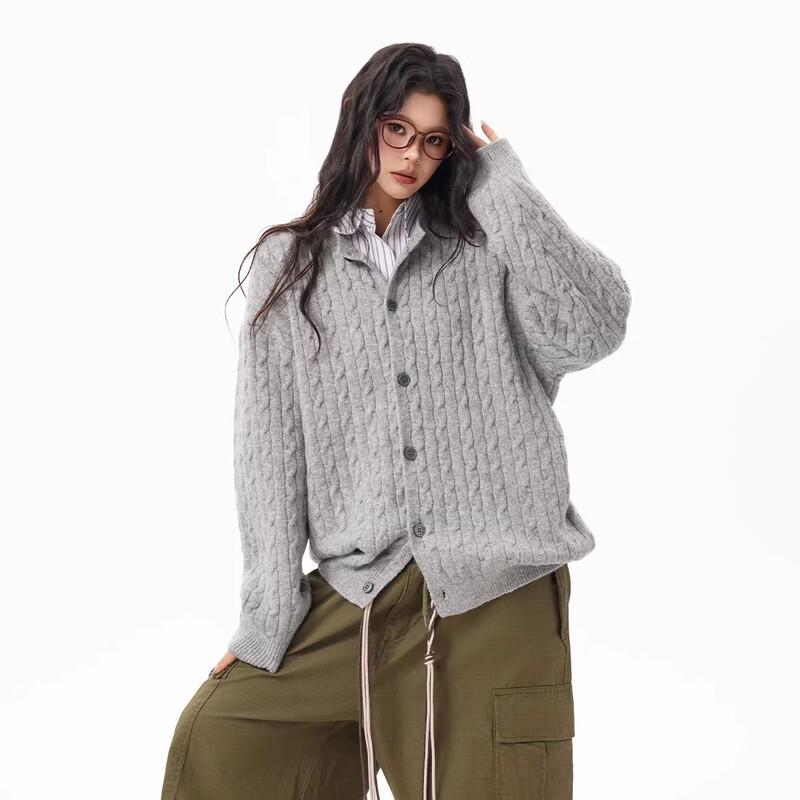 Унисекс кардиган BWKA с косами на пуговицах M