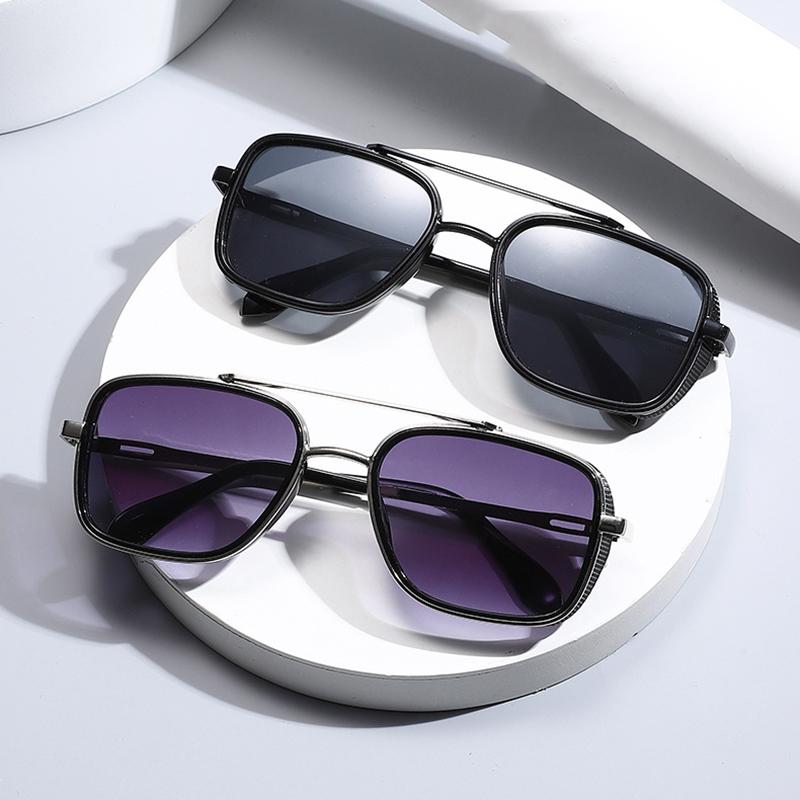 New Vintage Square Sunglasses Women Men Metal Frame Rectangle Sun Glasses Oval Eyewear Sunglasses for Male Female Eyeglasses