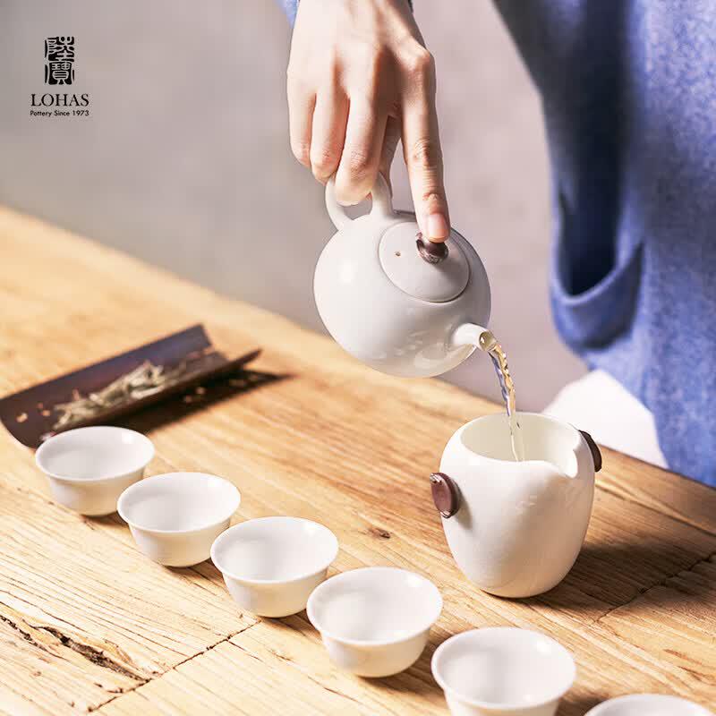 

Lubao Fu Celadon Ice Crackle Tea Set