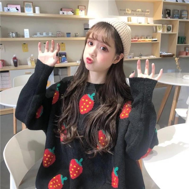 WTEMPO Women's Long Sleeve Fall Strawberries Sweater Cute Girl Knitwear Loose Crewneck Knitted Jumper Pullover Knitting Tops