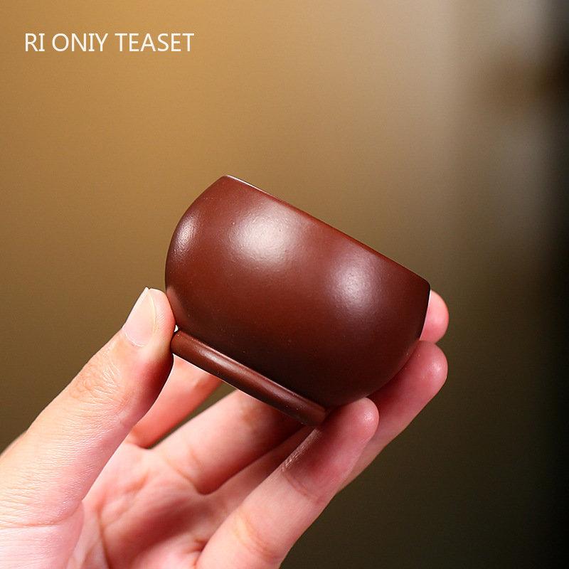 2 Teile/satz Yixing Roherz Lila Ton Teetasse Meditationstasse Boutique Handgemachte Teeschale Meisterteetasse Chinesisches Zisha-Teeset 50ml