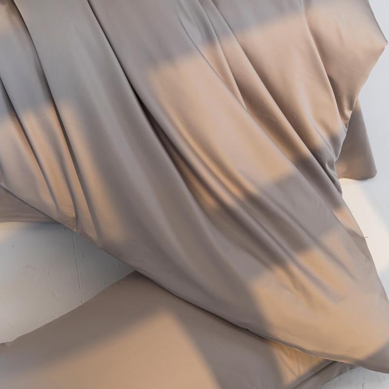 Light luxury high-count long-staple cotton four-piece set, simple wind solid color pure cotton satin quilt cover, sleeping naked, high-end Class