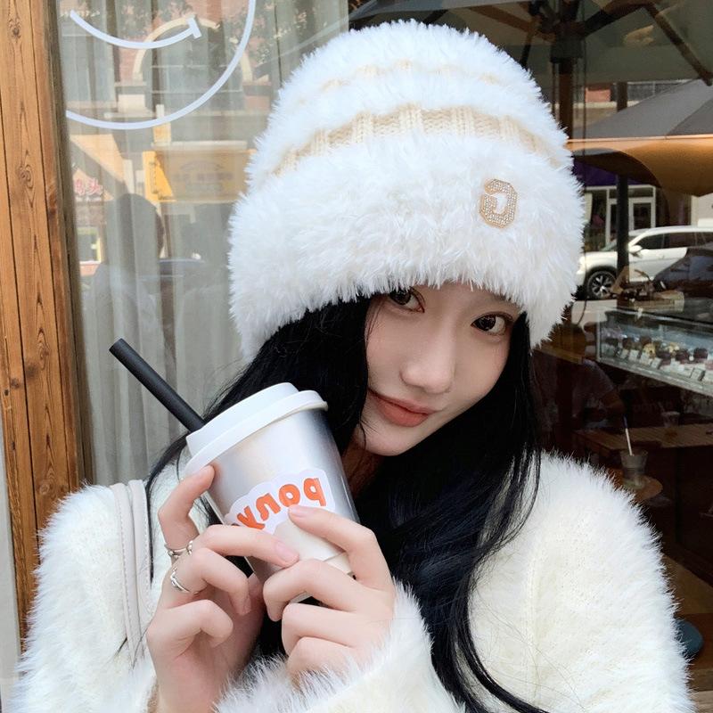 Korean New Autumn and Winter Hat for Women G Letter Diamond Mark Wool Hat for Winter Thickened Warm Ear Protection Plush Knit Hat