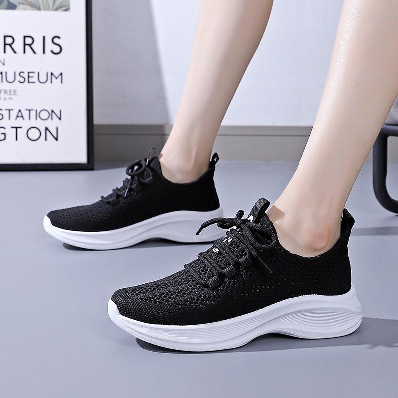 2024 Women's Flyknit Non-Slip Casual Running Shoes - Korean Style Trend with Soft Sole, High-End Versatile Summer Footwear.
