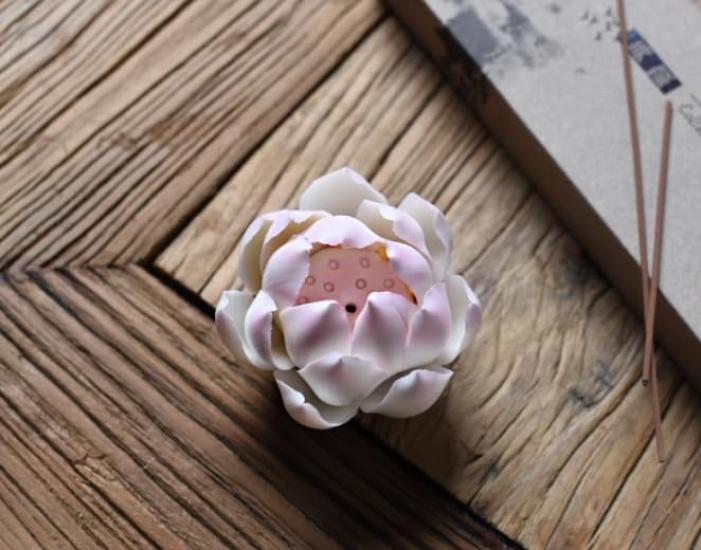 speed mao Stylish Lotus Incense Burner Stand, Incense and Candle Holder, Perfect for Relaxation and Healing, Pink